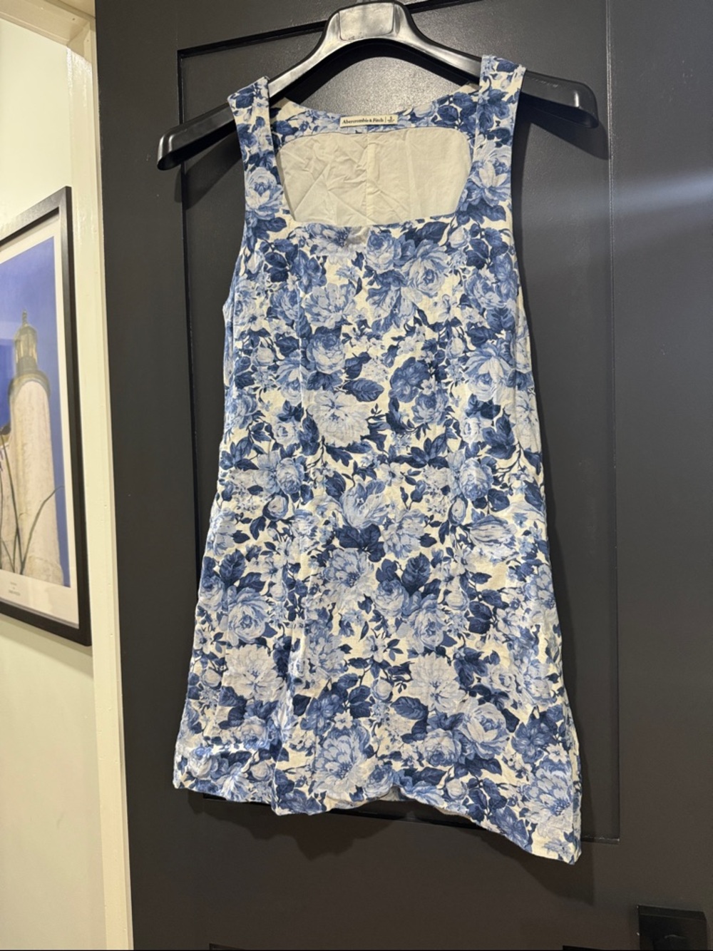 Abercrombie & Fitch Blue and White Floral Top - Small